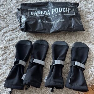 Canada Pooch Winter Dog Boots size 6